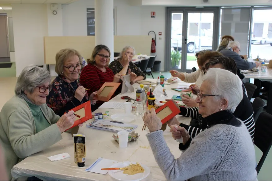 Atelier décoration de cadres Saint-Maximin Noël créatif
