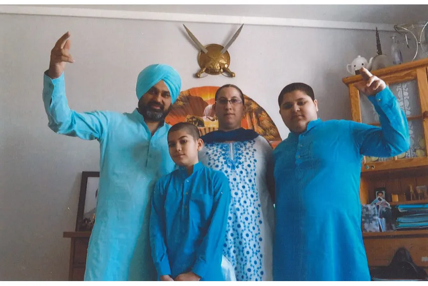 BALIHAR SIGNH ET PAULINE CARRIER