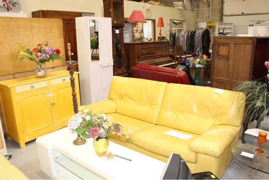 L'espace de vente de la recyclerie n'a rien à envier à un magasin classique.