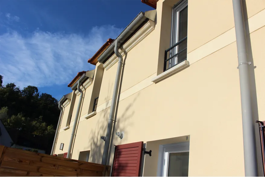v17