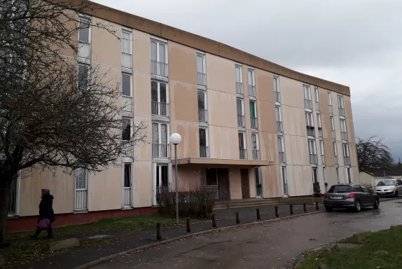 Façade du bâtiment Gounod - La peupleraie - Bornel