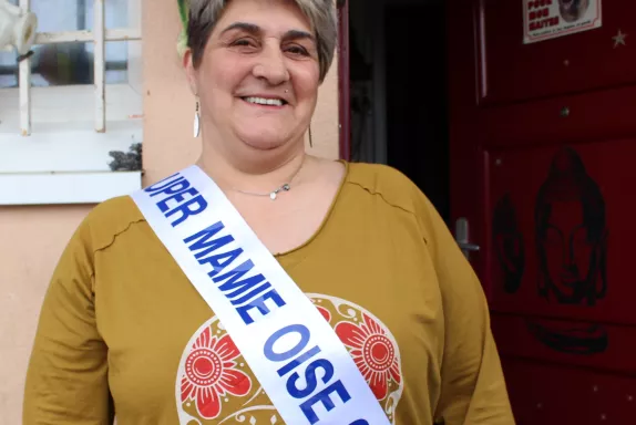 Locataire de l'OPAC de l'Oise, Astrid Garcia a été élue Super mamie Oise 2019 le 2 mars 2019, à Beauvais.