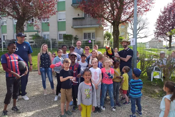 Partenaire fidèle de l'association, l’OPAC de l’Oise a offert boissons et chocolats.