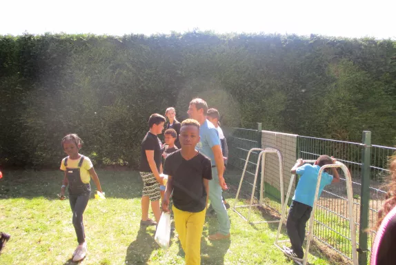 Cette belle animation a été lancée il y a 9 ans par Didier Anquez, gardien de l’OPAC de l’Oise, pour faire plaisir aux enfants.