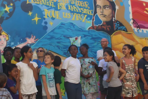 La fresque a été inaugurée le 2 juillet 2019.