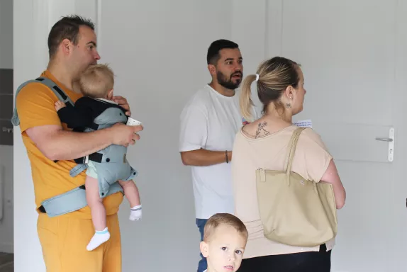 Les familles ont effectué l'état des lieux et reçu les clés de leurs maisons le 16 juillet 2024.