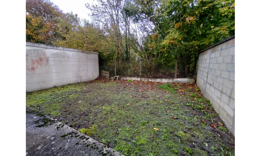 terrain arrière