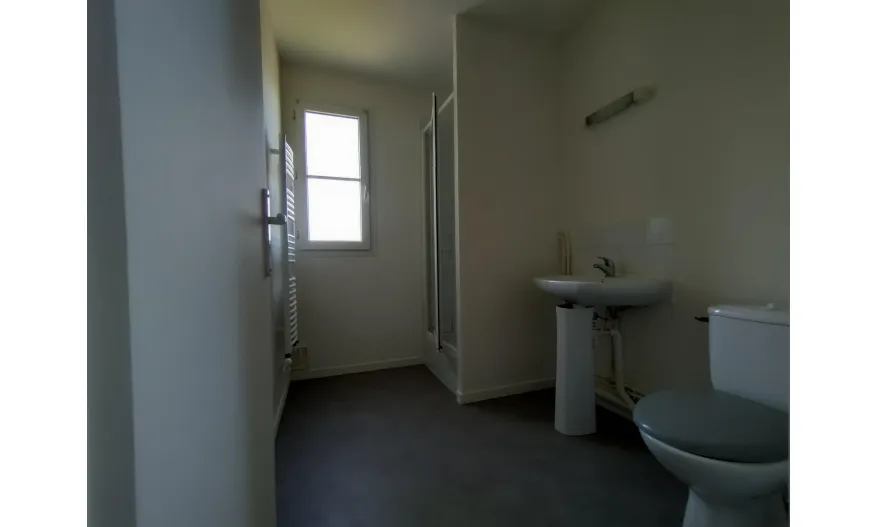 SALLE D EAU DU HAUT